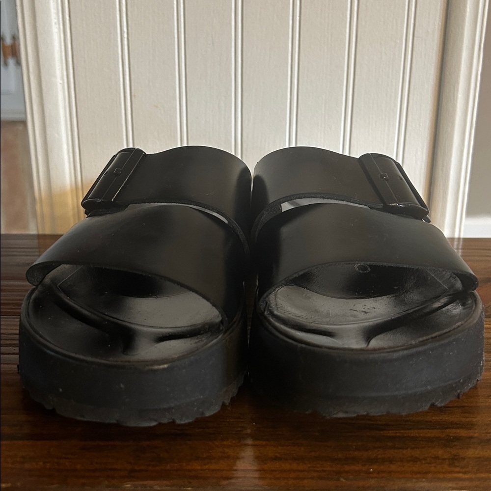 BIRKENSTOCK Alma Leather
Platform Sandals. - Picture 8 of 10